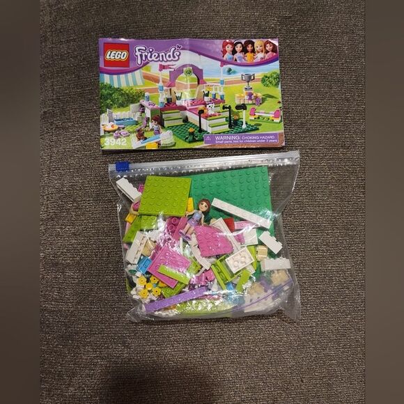 Lego Friends lot of 4 puppy sets, ages 5-12, 385 total pieces - Picture 9 of 9